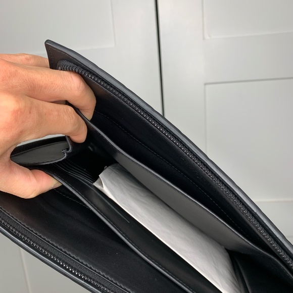 Bottega Veneta Intrecciato Leather Black Document CaseCondition: Brand new, neve - Picture 12 of 16